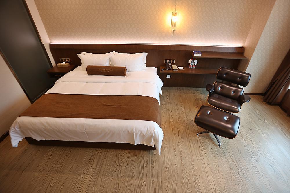 James Joyce Coffetel Hotel Guangzhou Baiyun Street North Branch Eksteriør billede